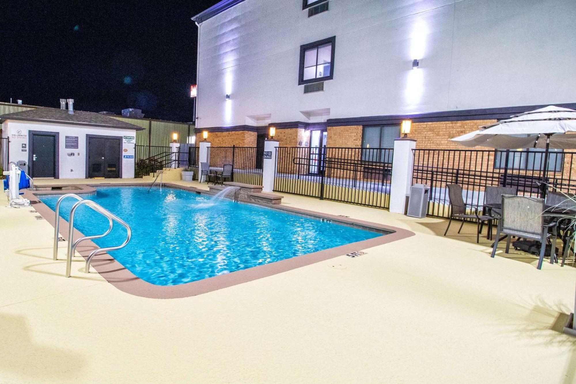 Best Western Plus Schulenburg Inn & Suites 외부 사진